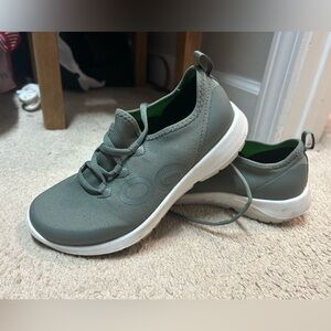 OOFOS Gray Athletic Sneakers with White Soles